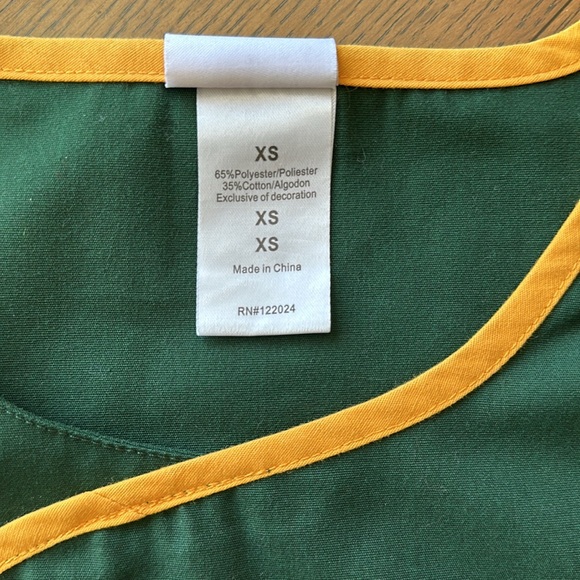 NFL Green Bay Packers poly/cotton scrub jersey top size XS ~ worn once ~ - Picture 7 of 7